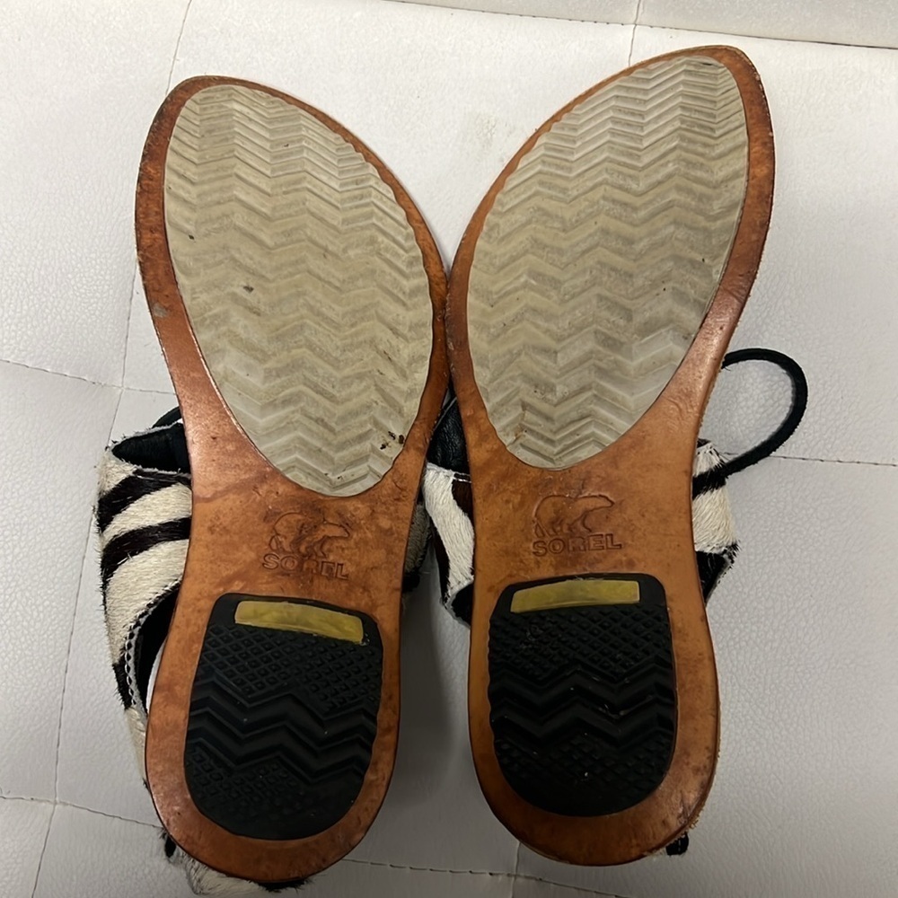 Sorel Summer II Gladiator Sandals Zebra Calf Hair Lace Up Size 6 - Picture 5 of 6